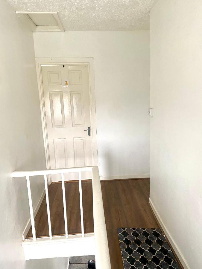 شقة Single Bed In A Peaceful House In Morriston المظهر الخارجي الصورة