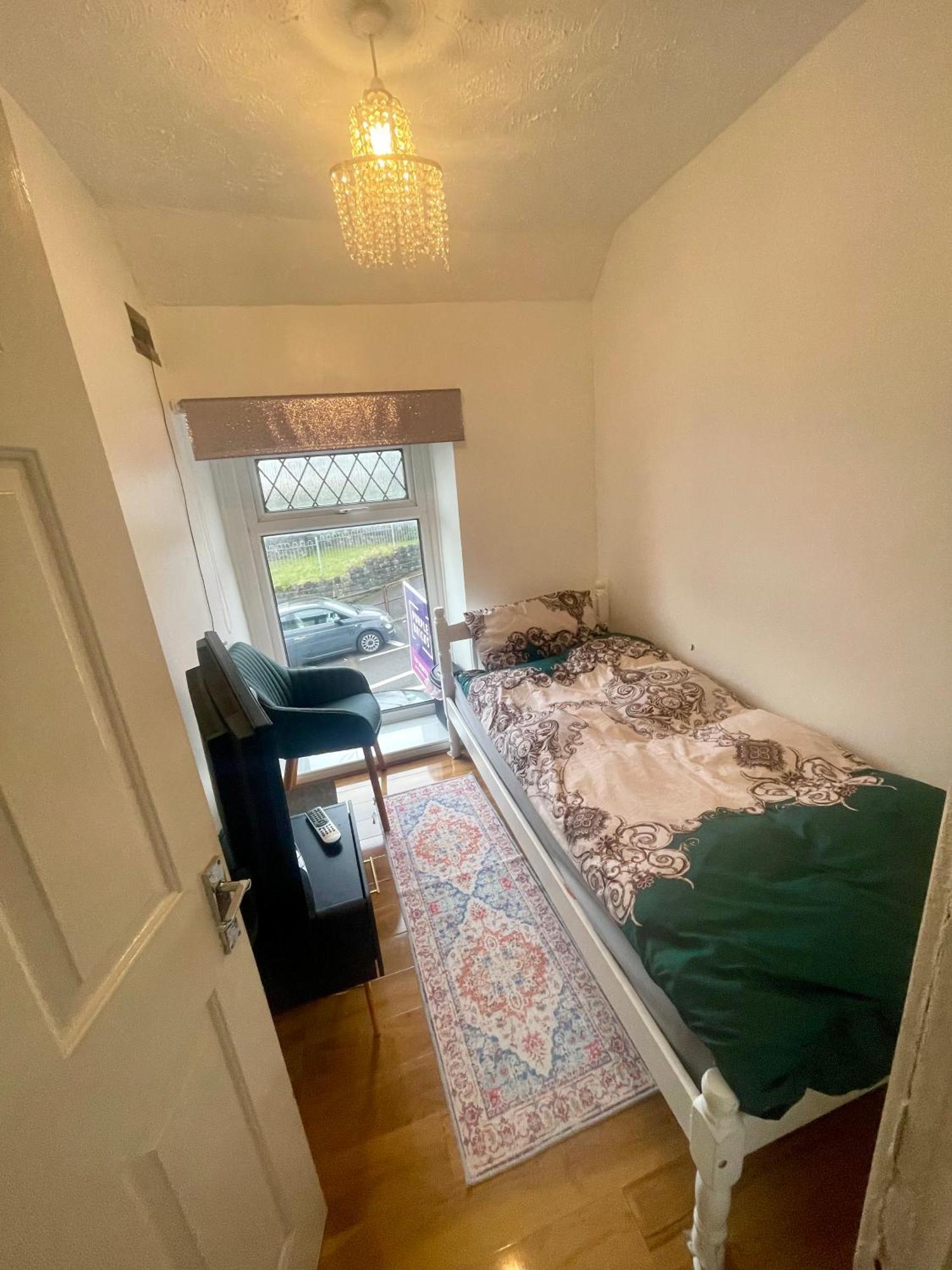 شقة Single Bed In A Peaceful House In Morriston المظهر الخارجي الصورة